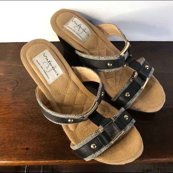 AJ Valenci Black Wedge Sandals - Picture 1 of 9